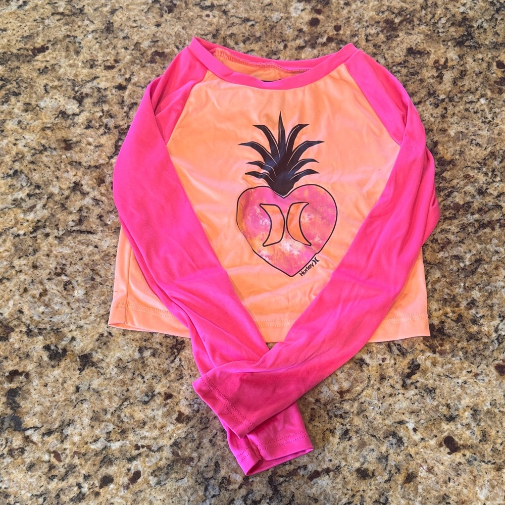 Hurley Pink & Peach Girls' Long-Sleeve Rash Guard with Pineapple Heart UPF 50+